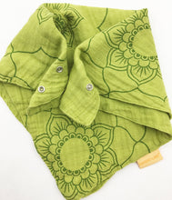 Load image into Gallery viewer, Lime Mandala - bandi bib