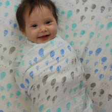 Load image into Gallery viewer, Hot Air Balloons Muslin Swaddle Blanket