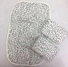 Load image into Gallery viewer, 3 pack Muslin Burp Cloths, 4 layers of soft muslin, very soft and absorbant, nice large size