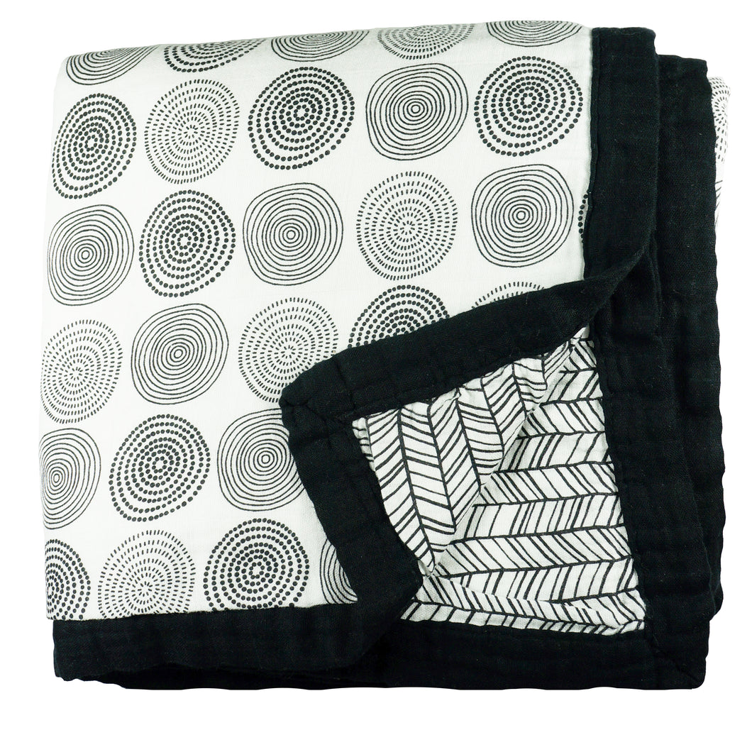 Black & White - Medium 3-layer Snuggle Blanket (23