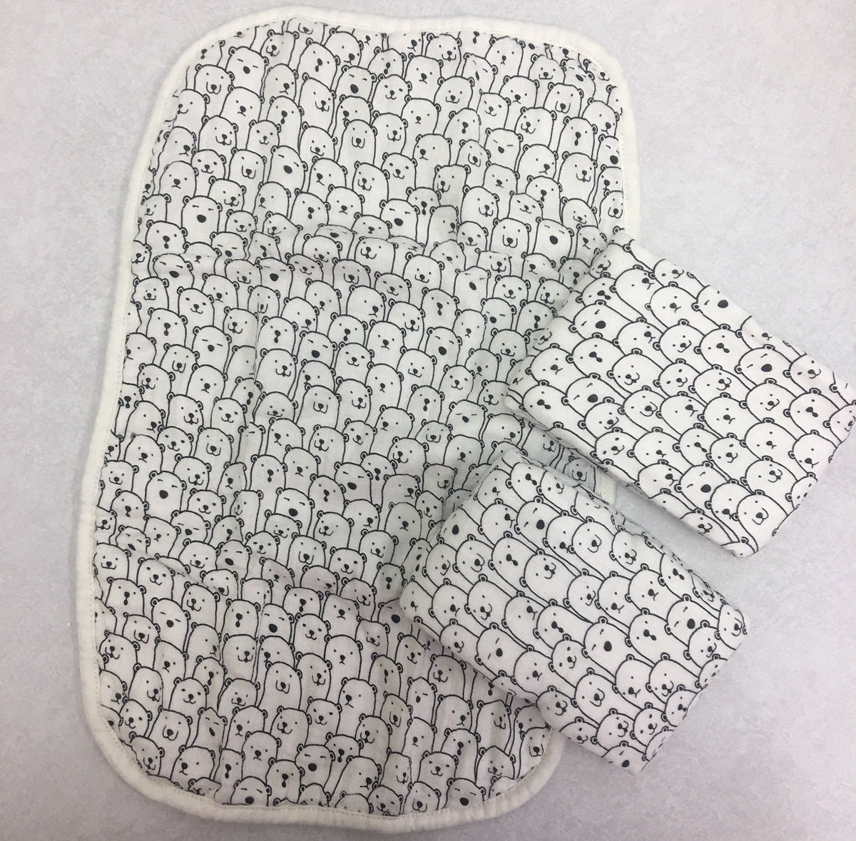 3 pack Muslin Burp Cloths, 4 layers of soft muslin, very soft and absorbant, nice large size